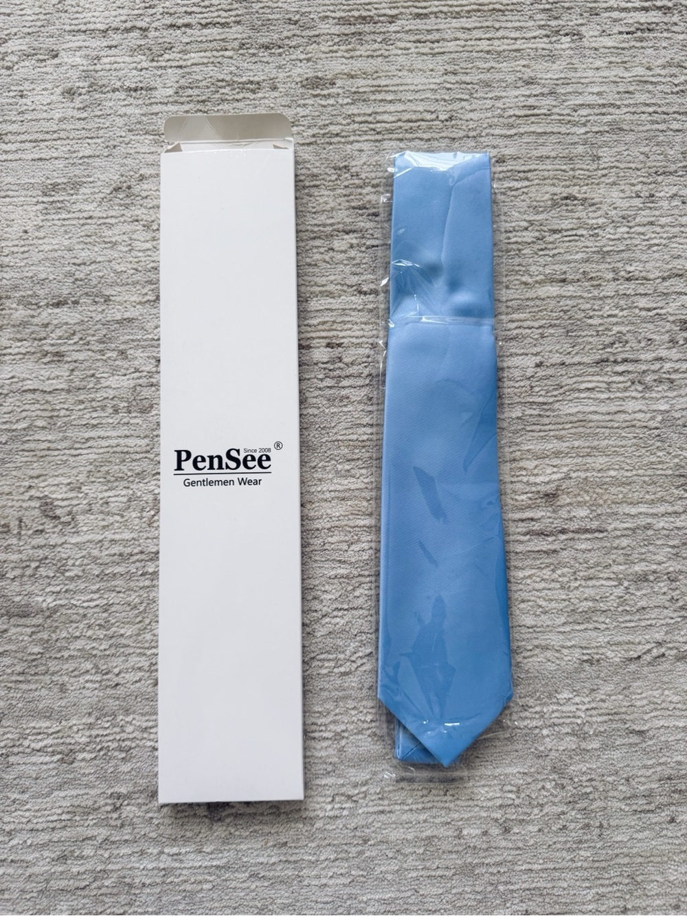 Light Blue Men’s Tie – Classic Solid Finish